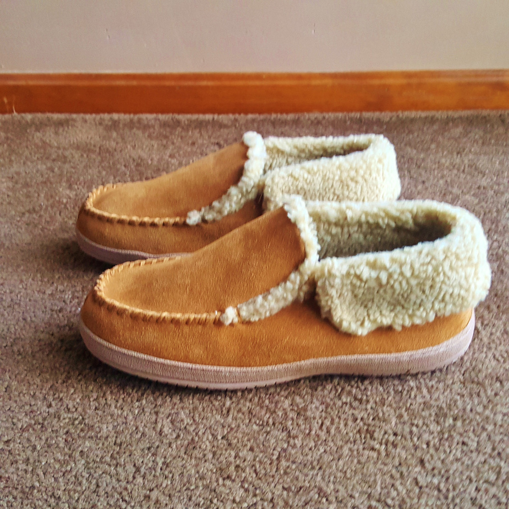 CLARKS Indoor Outdoor Suede Leather Fur